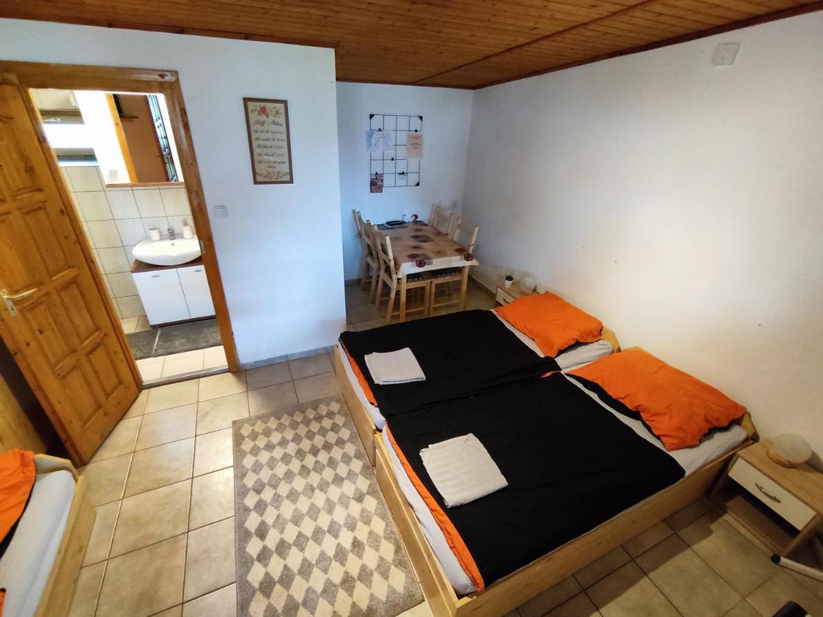 Suello Feszek Apartman Apartment ทิสซาฟือแรด ภายนอก รูปภาพ