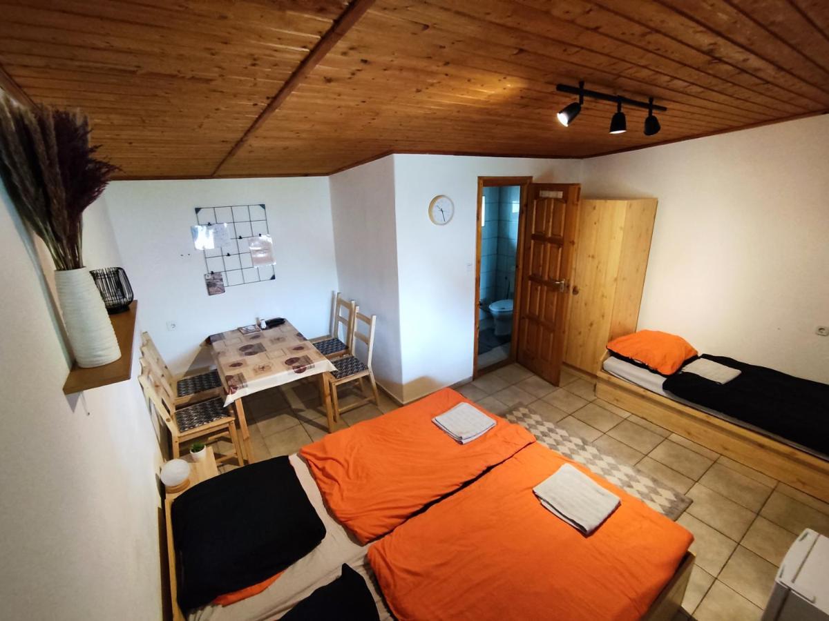 Suello Feszek Apartman Apartment ทิสซาฟือแรด ภายนอก รูปภาพ